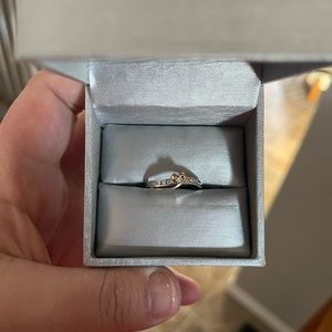Peoples promise ring
